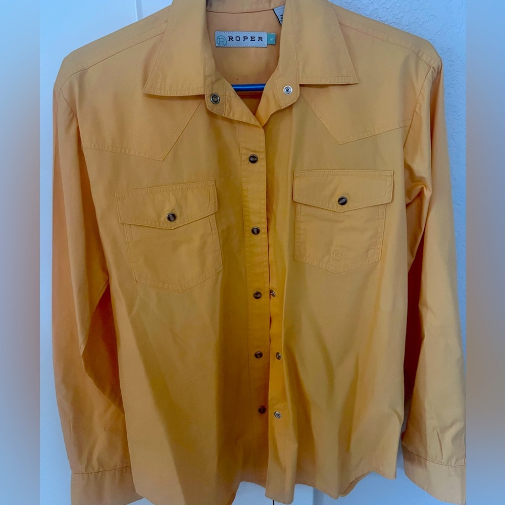 Beautiful cowgirl shirt size small